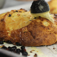 Charger l'image dans la galerie, Stollen allemand - Gâteau de Noël (750g)