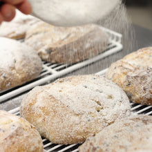 Charger l'image dans la galerie, Stollen allemand - Gâteau de Noël (750g)